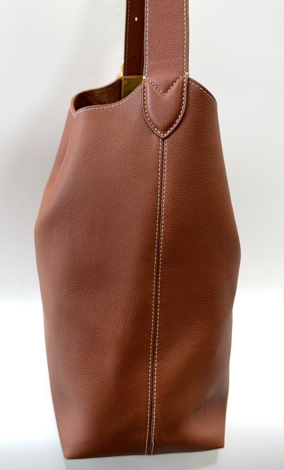 LOUIS VUITTON LOW KEY MM GRAINED CALFSKIN HOBO BAG