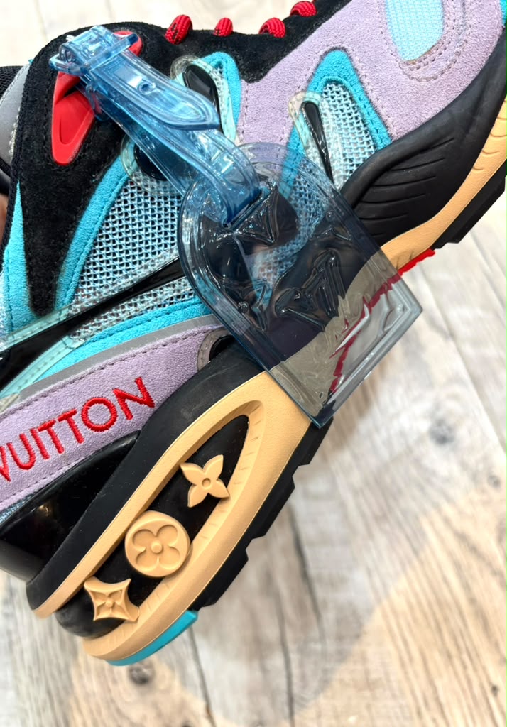 LOUIS VUITTON LV TRAIL MESH SUEDE MEN&