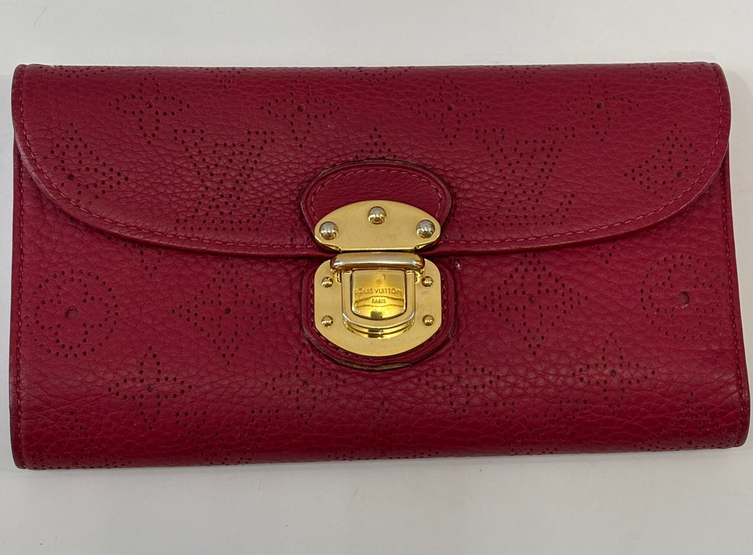 LOUIS VUITTON MAHINA LEATHER AMELIA WALLET