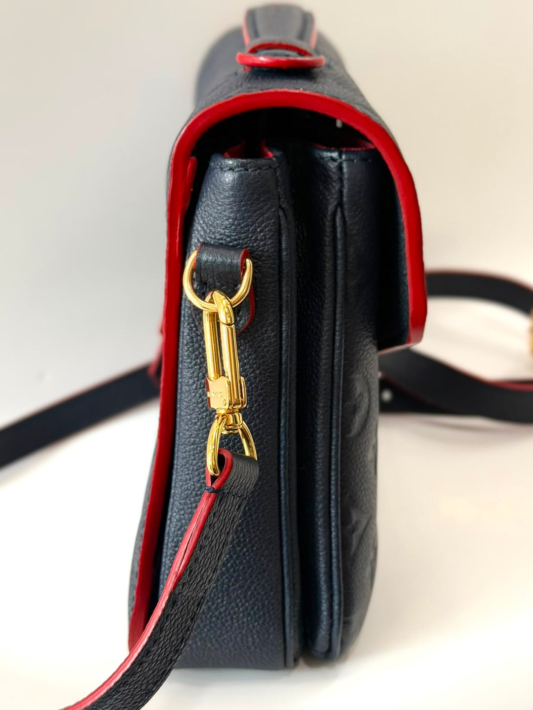 LOUIS VUITTON EMPREINTE LEATHER POCHETTE MÉTIS CROSSBODY BAG