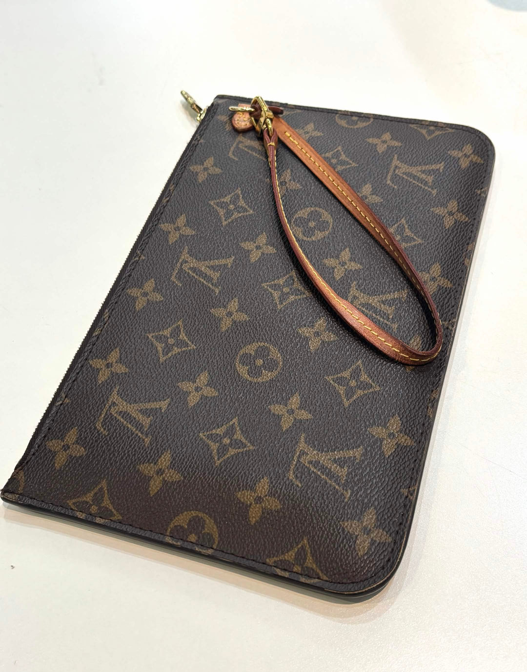 LOUIS VUITTON MONOGRAM POCHETTE