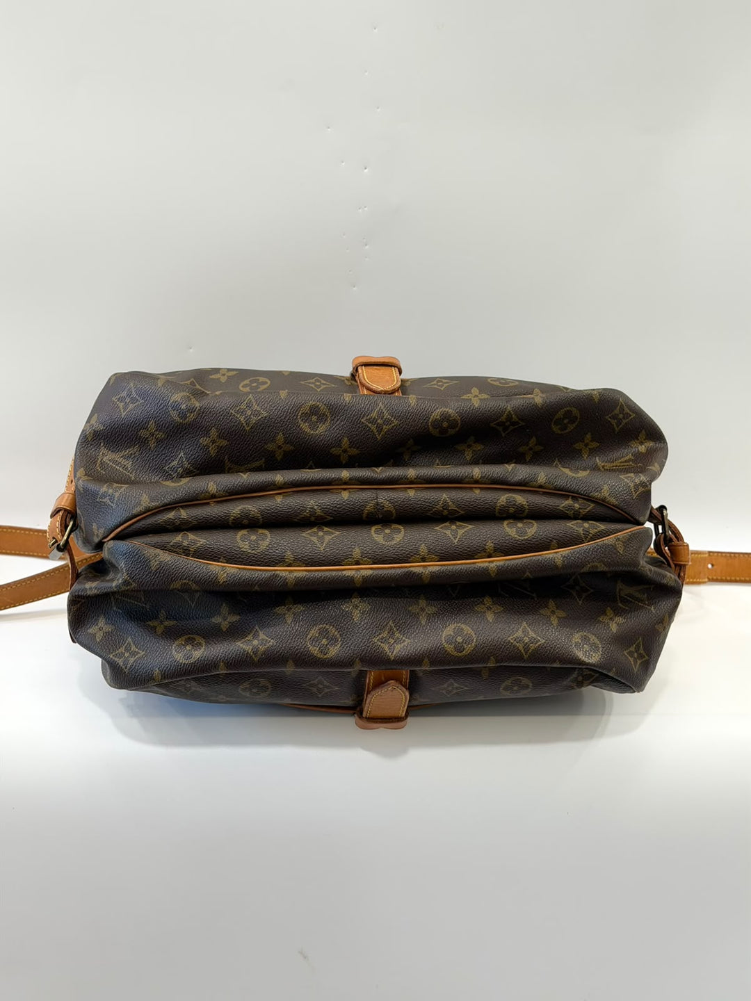 LOUIS VUITTON MONOGRAM SAUMUR 35 MESSENGER BAG