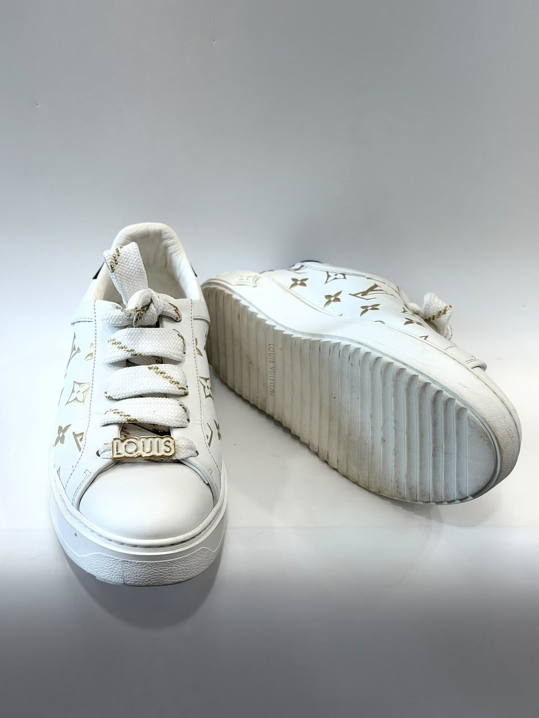 LOUIS VUITTON MONOGRAM TIME OUT CALFSKIN LEATHER SNEAKERS
