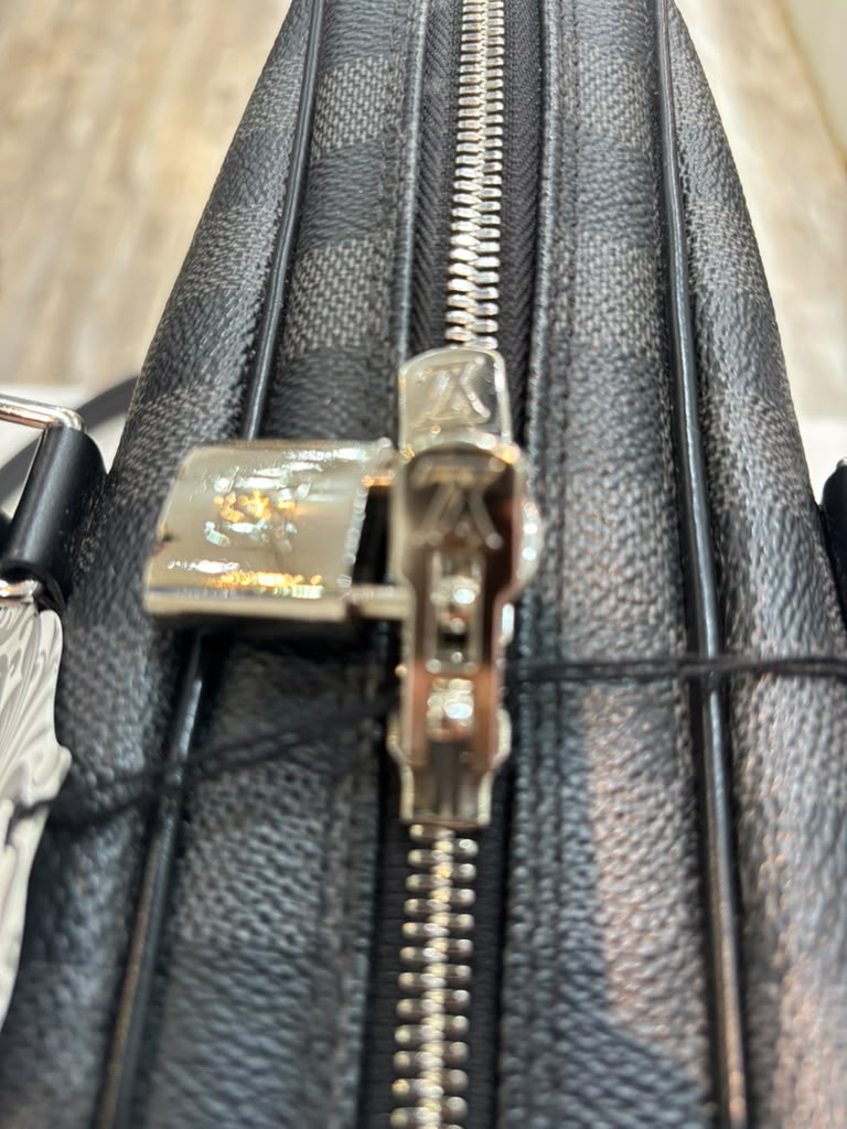 LOUIS VUITTON DAMIER GRAPHITE PORTE DOCUMENTS VOYAGE PM BAG