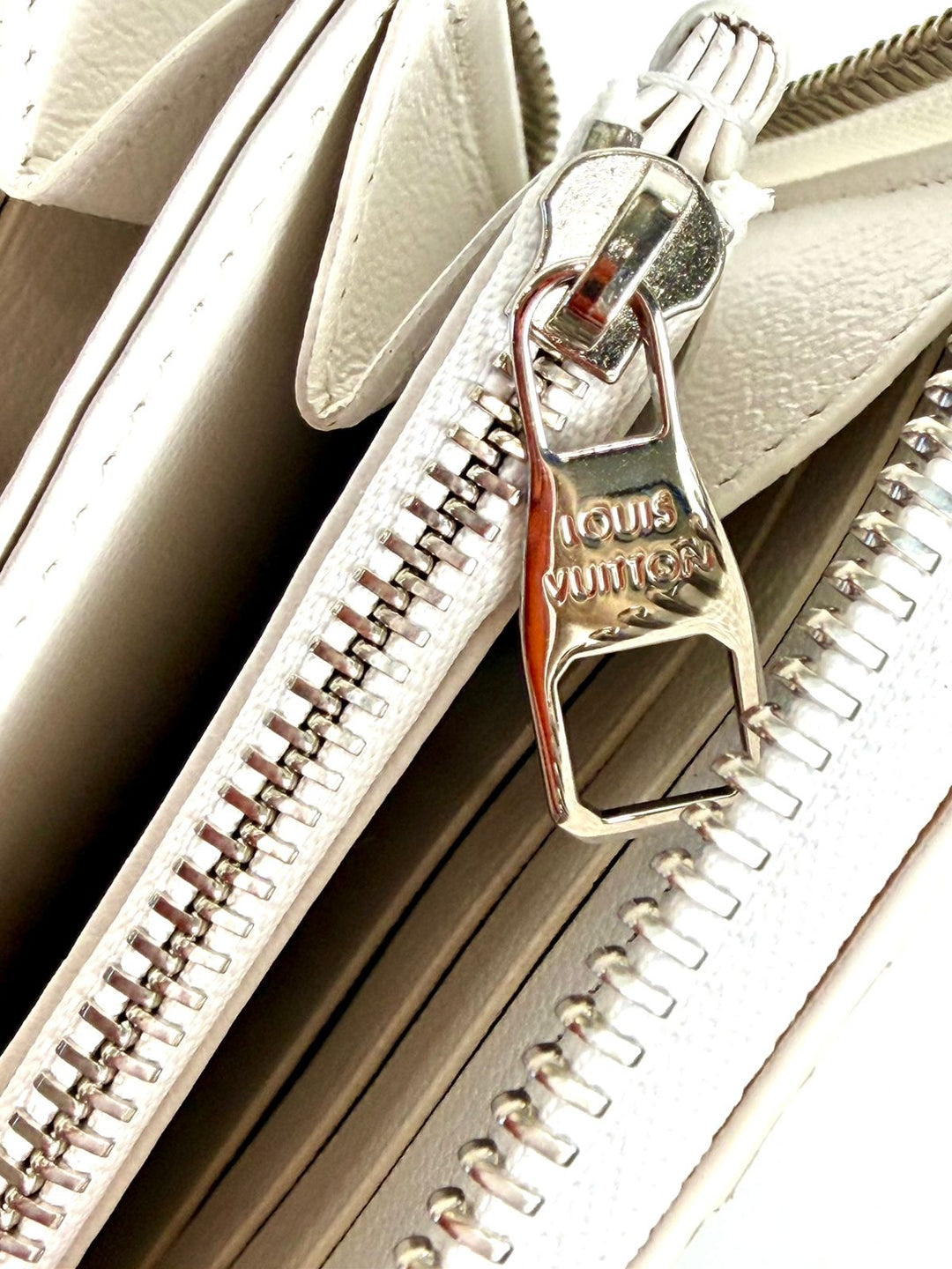 LOUIS VUITTON PYTHON SNAKESKIN LEATHER ZIPPY WALLET