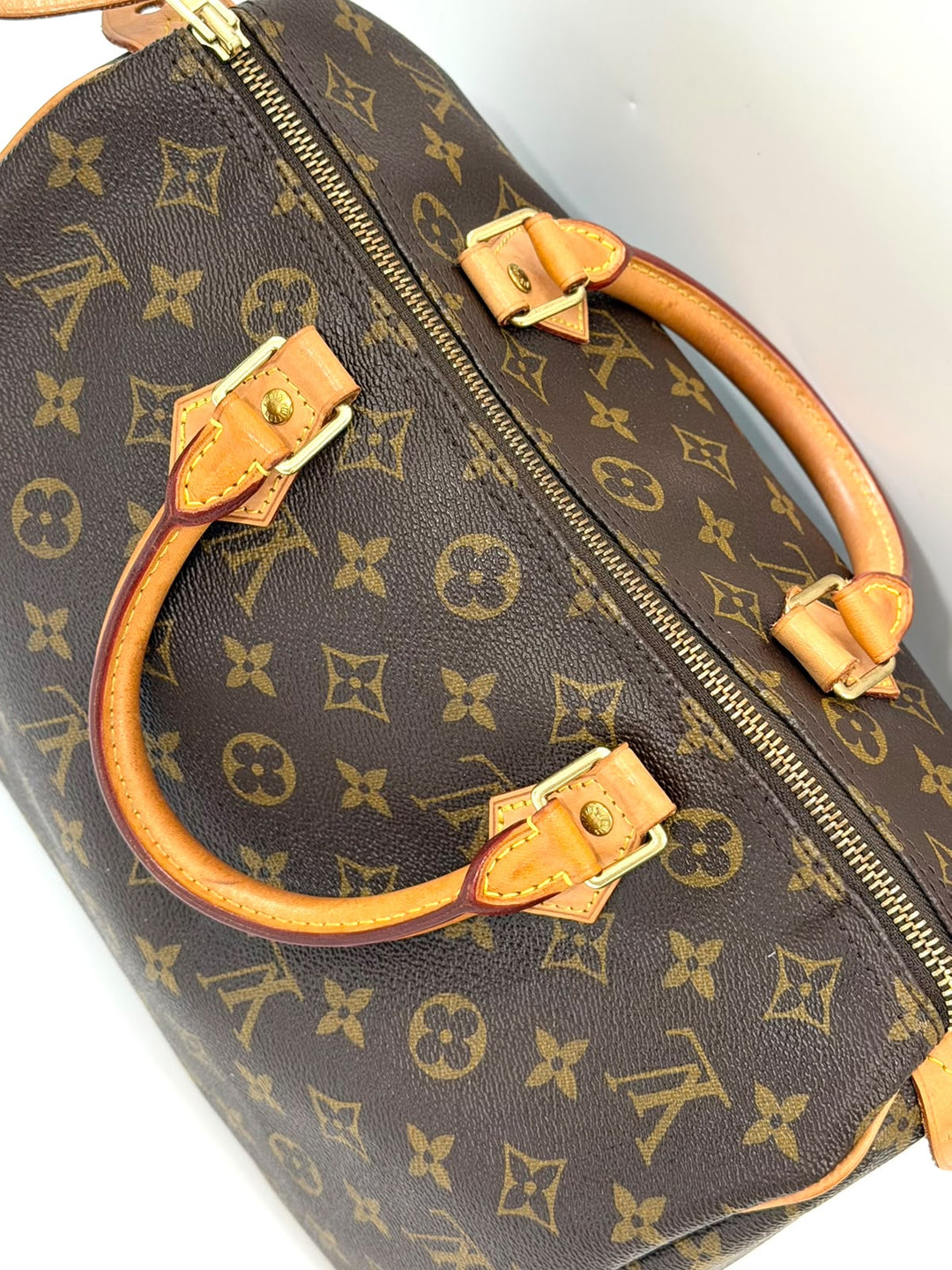 LOUIS VUITTON SPEEDY BANDOULIÈRE 30 HANDBAG