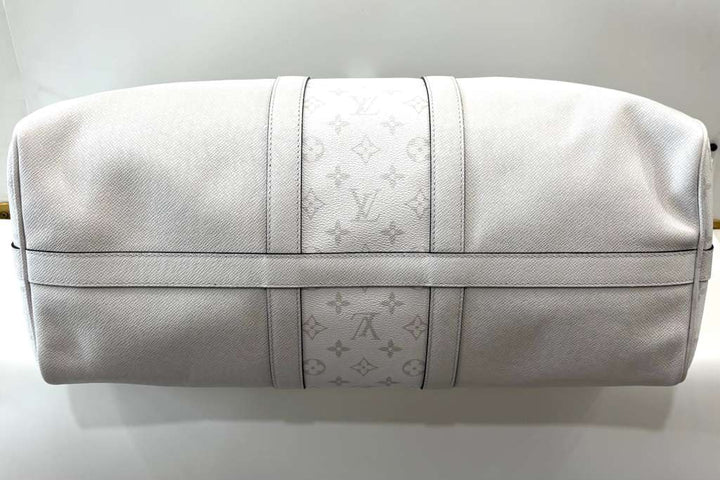 LOUIS VUITTON TAIGA MONOGRAM KEEPALL BANDOULIÈRE 50 BAG