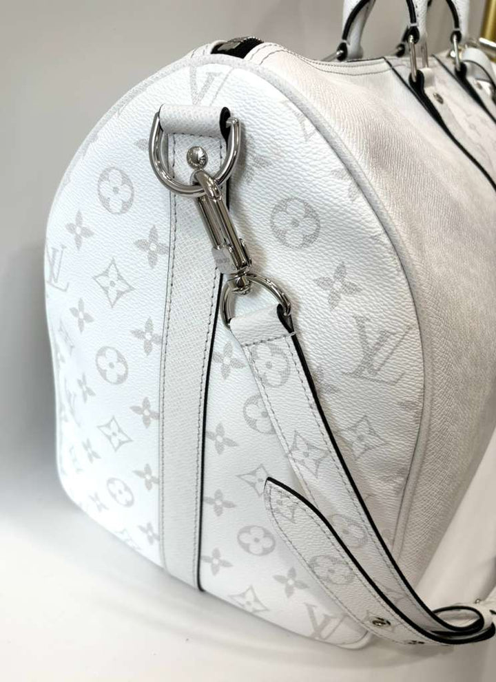 LOUIS VUITTON TAIGA MONOGRAM KEEPALL BANDOULIÈRE 50 BAG