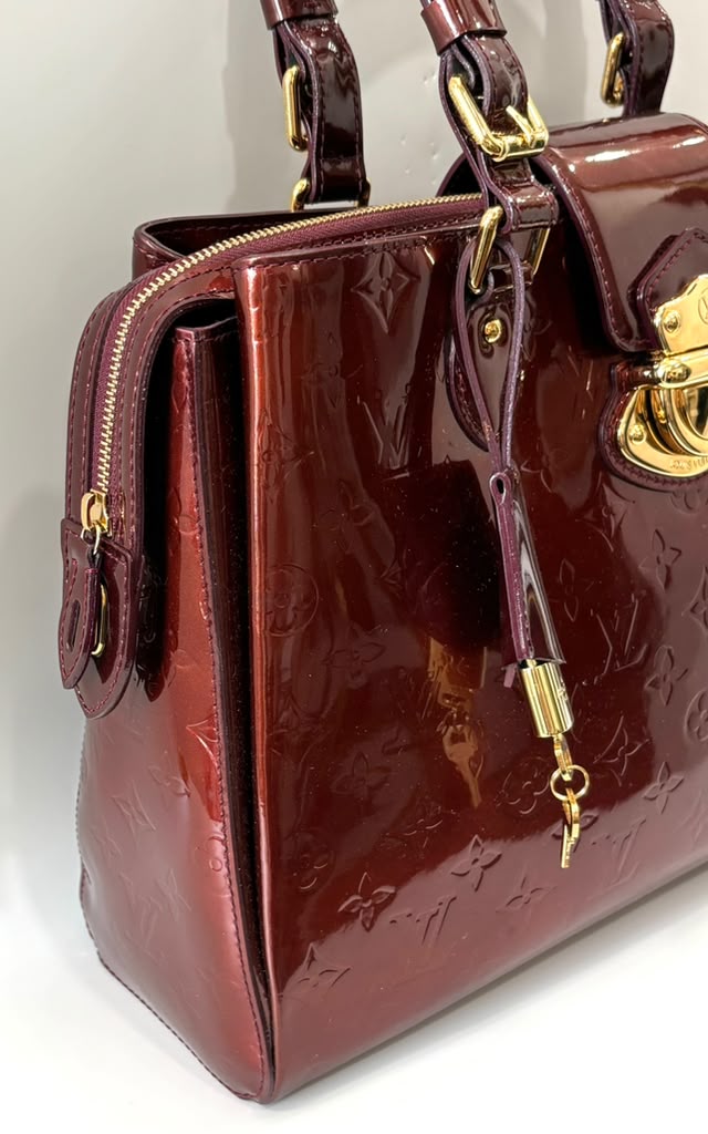 LOUIS VUITTON VERNIS MELROSE AVENUE ROUGE FAUVISTE HANDBAG