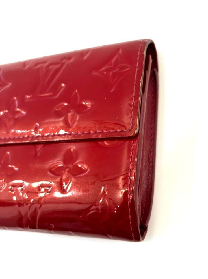 LOUIS VUITTON MONOGRAM VERNIS LEATHER SARAH WALLET – POMME D’AMOUR