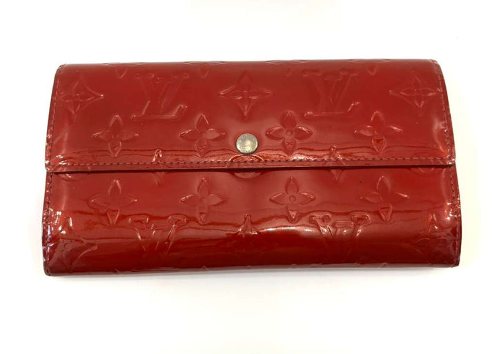 LOUIS VUITTON MONOGRAM VERNIS LEATHER SARAH WALLET – POMME D’AMOUR