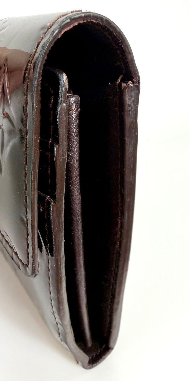 LOUIS VUITTON VERNIS SARAH AMARANTE WALLET
