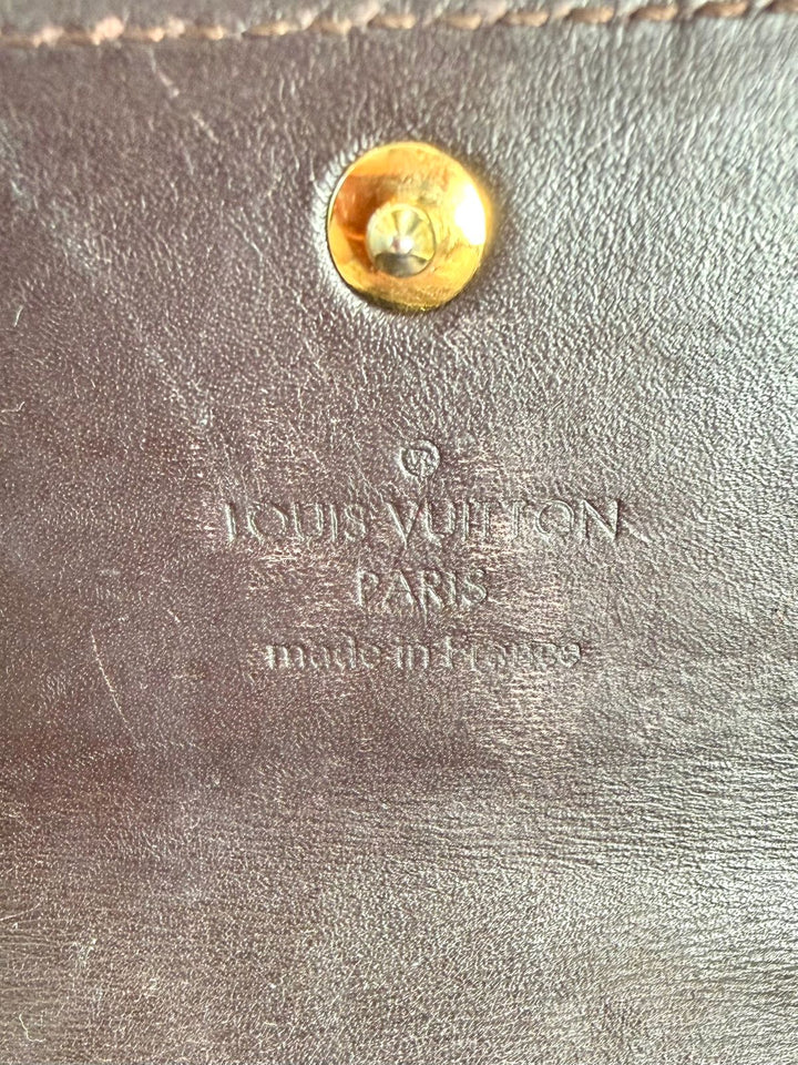 LOUIS VUITTON VERNIS SARAH AMARANTE WALLET