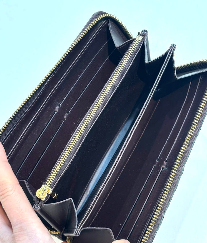 LOUIS VUITTON MONOGRAM VERNIS ZIPPY WALLET
