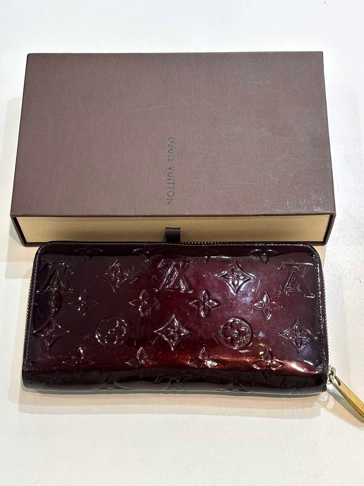 LOUIS VUITTON MONOGRAM VERNIS ZIPPY WALLET