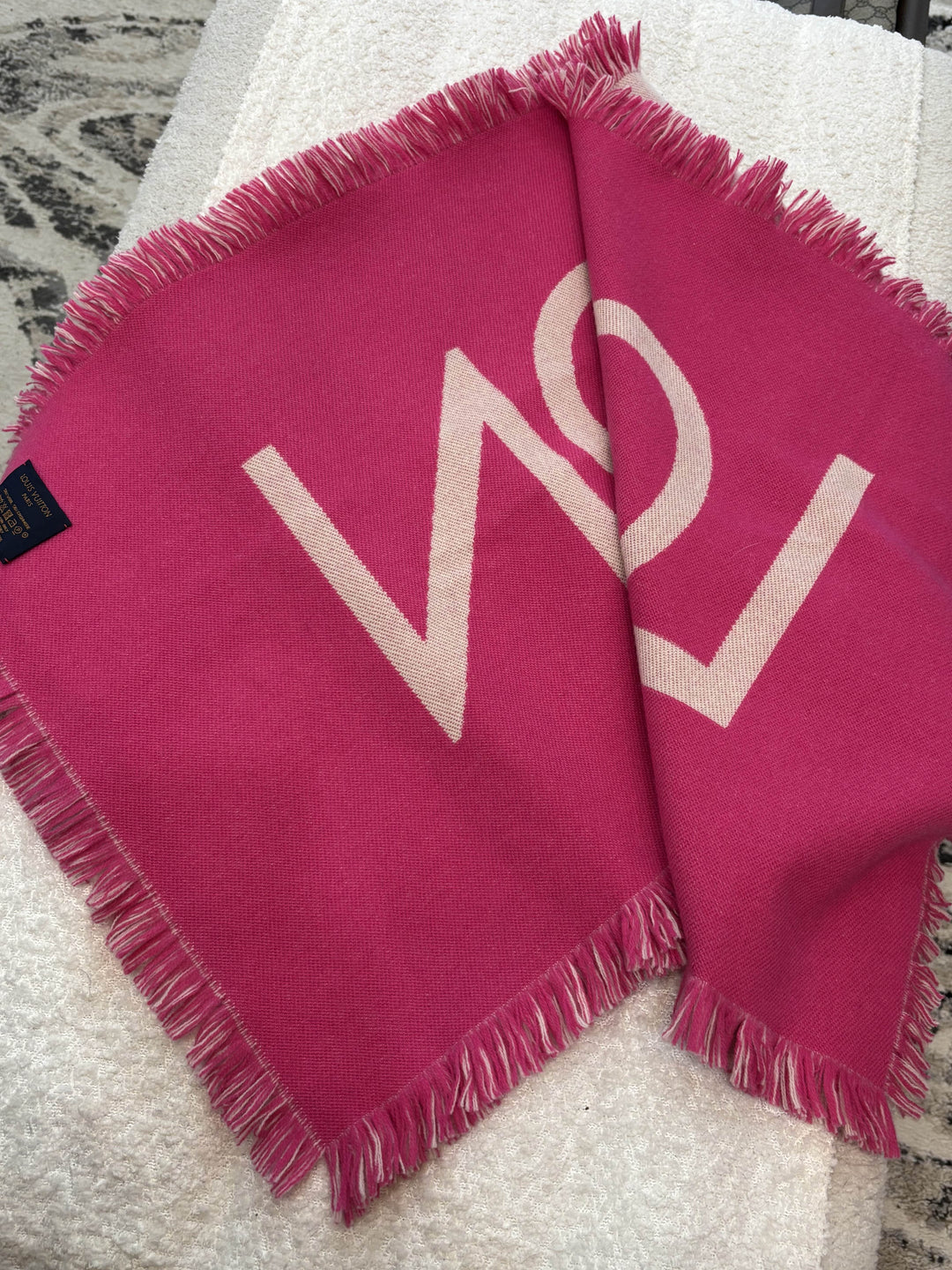 LOUIS VUITTON CASHMERE BLEND REVERSIBLE SCARF