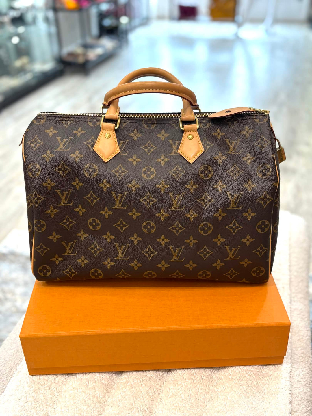 LOUIS VUITTON MONOGRAM SPEEDY 35 HANDBAG