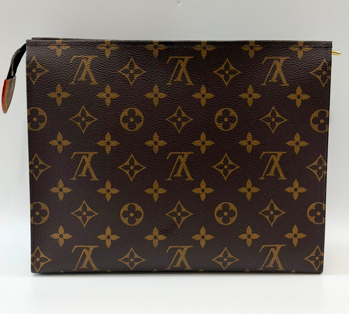 LOUIS VUITTON POCHE TOILETTE