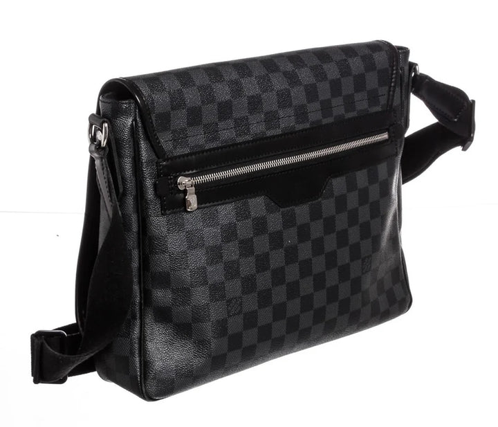 LOUIS VUITTON DAMIER GRAPHITE DANIEL GM MESSENGER BAG