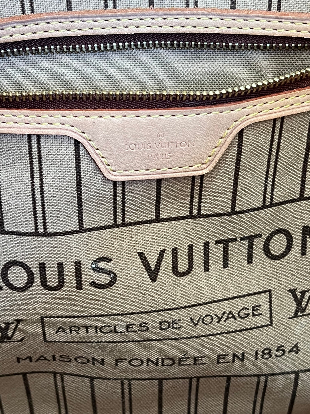 LOUIS VUITTON MONOGRAM NEVERFULL MM TOTE BAG