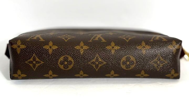LOUIS VUITTON MONOGRAM CANVAS POUCH