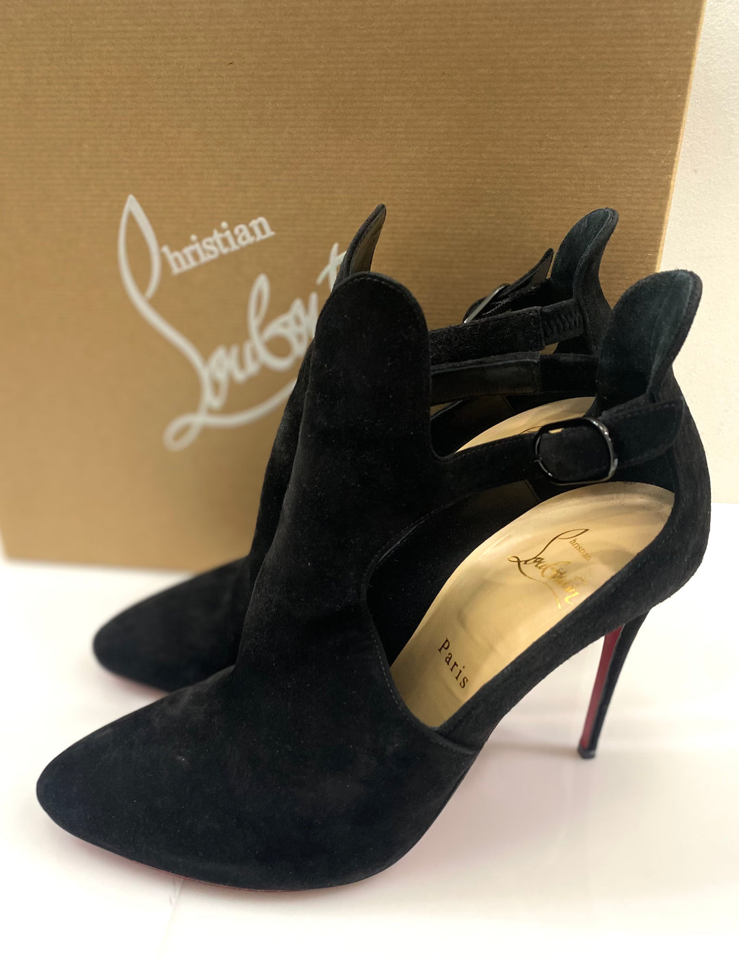 CHRISTIAN LOUBOUTIN CANADADA 100 VEAU VELOURS BOOTIES PUMPS