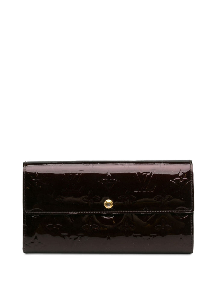 LOUIS VUITTON MONOGRAM VERNIS SARAH WALLET IN AMARANTE