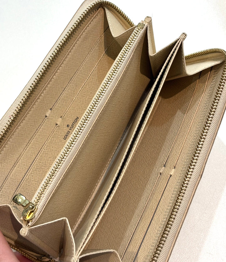 LOUIS VUITTON DAMIER AZUR ZIPPY WALLET