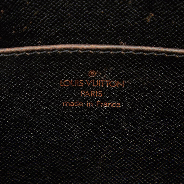 LOUIS VUITTON EPI LEATHER POCHETTE CLUTCH
