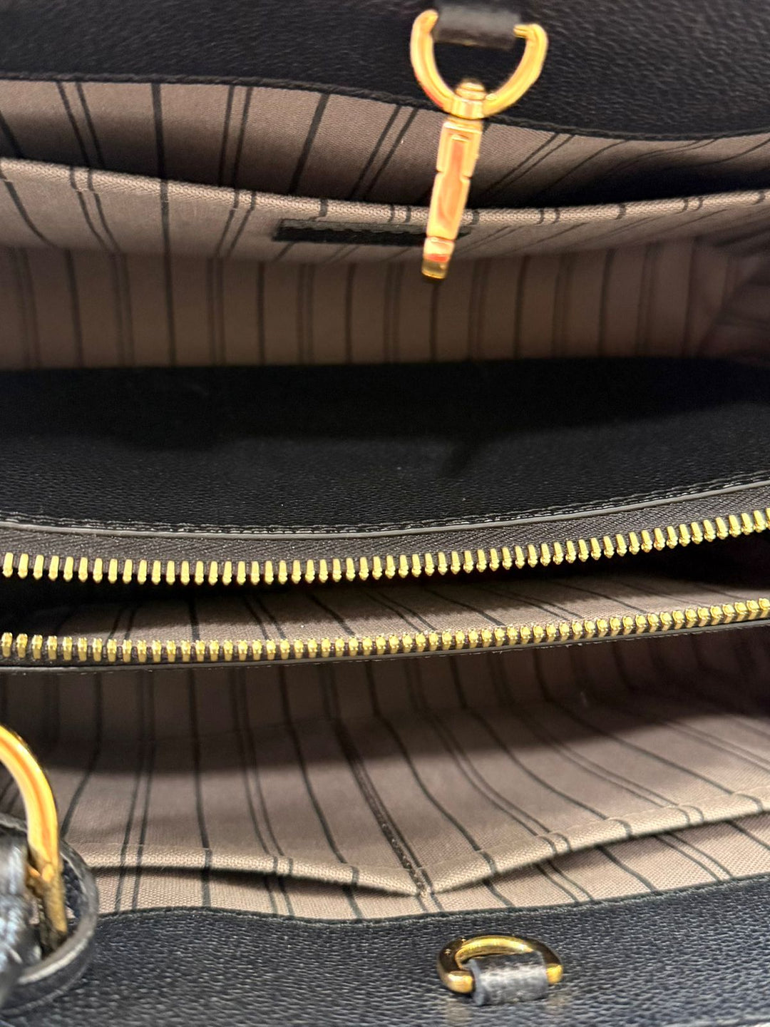 LOUIS VUITTON MONOGRAM EMPREINTE LEATHER MONTAIGNE MM BAG