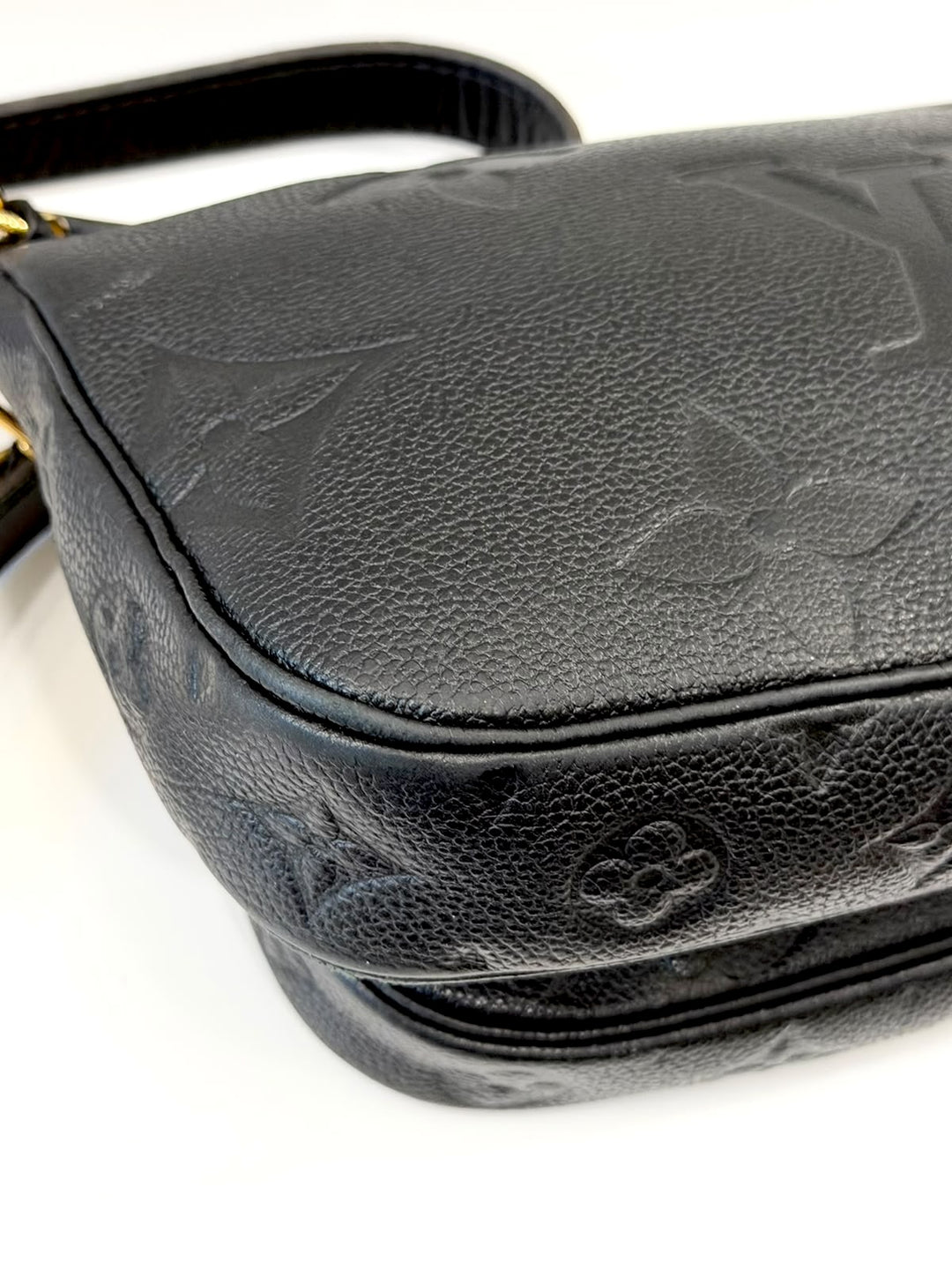 LOUIS VUITTON EMPREINTE LEATHER MONOGRAM MULTI POCHETTE CROSSBODY BAG