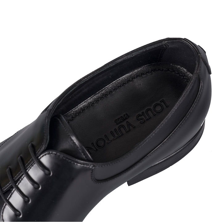 LOUIS VUITTON CALFSKIN LEATHER LACE UP DERBY SHOES