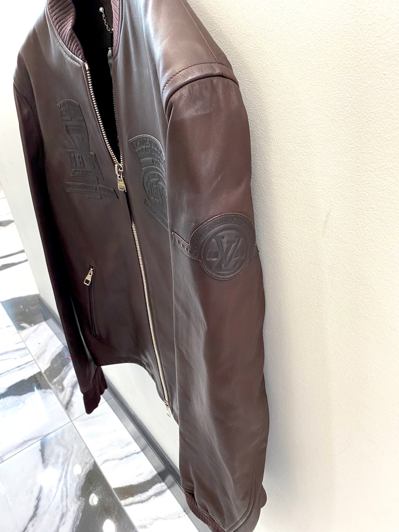Shop Louis Vuitton 2022 SS Leather blouson with tiger patches (1A9K3N) by  SkyNS