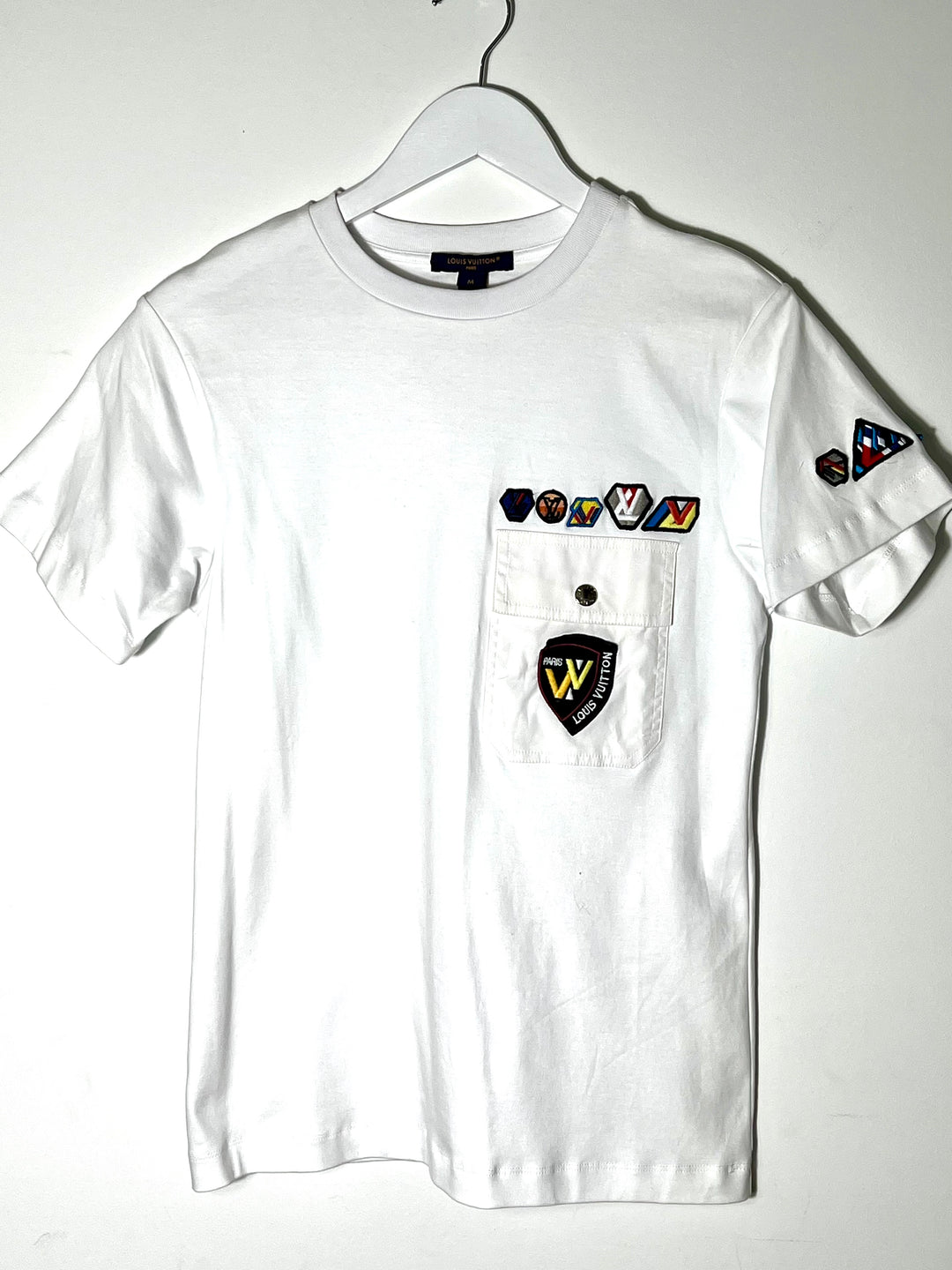 LOUIS VUITTON LOGO APPLIQUÉ PATCHES POCKET T-SHIRT