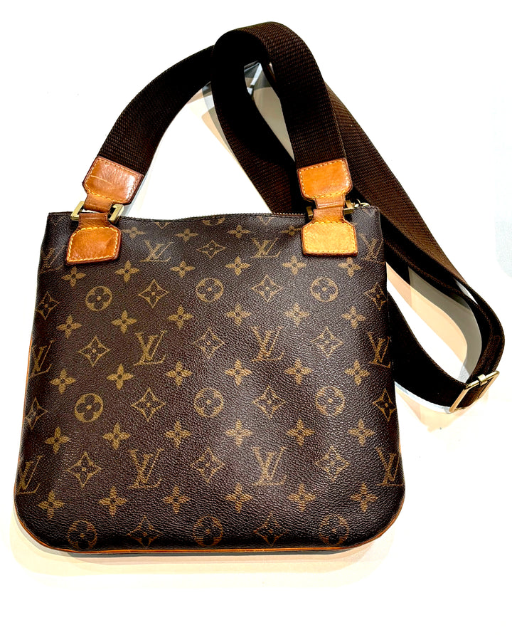 LOUIS VUITTON MONOGRAM BOSPHORE MESSENGER BAG