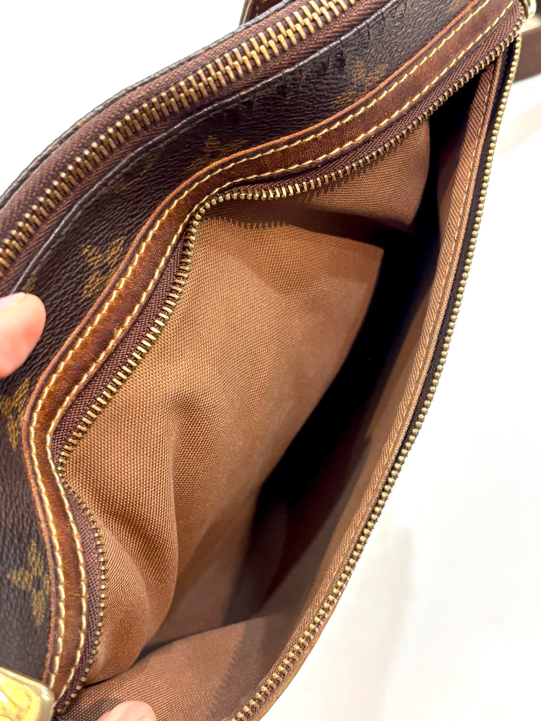 LOUIS VUITTON MONOGRAM BOSPHORE MESSENGER BAG