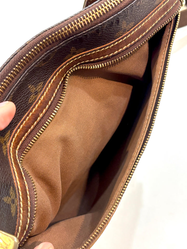 LOUIS VUITTON MONOGRAM BOSPHORE MESSENGER BAG