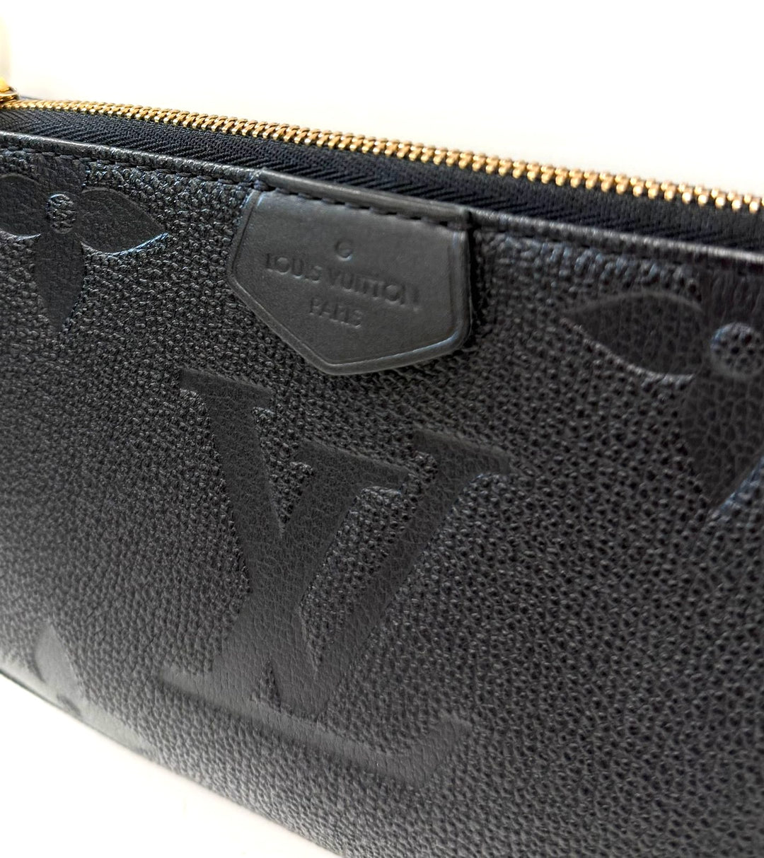 LOUIS VUITTON MONOGRAM GIANT EMPREINTE LEATHER CHAIN POCHETTE