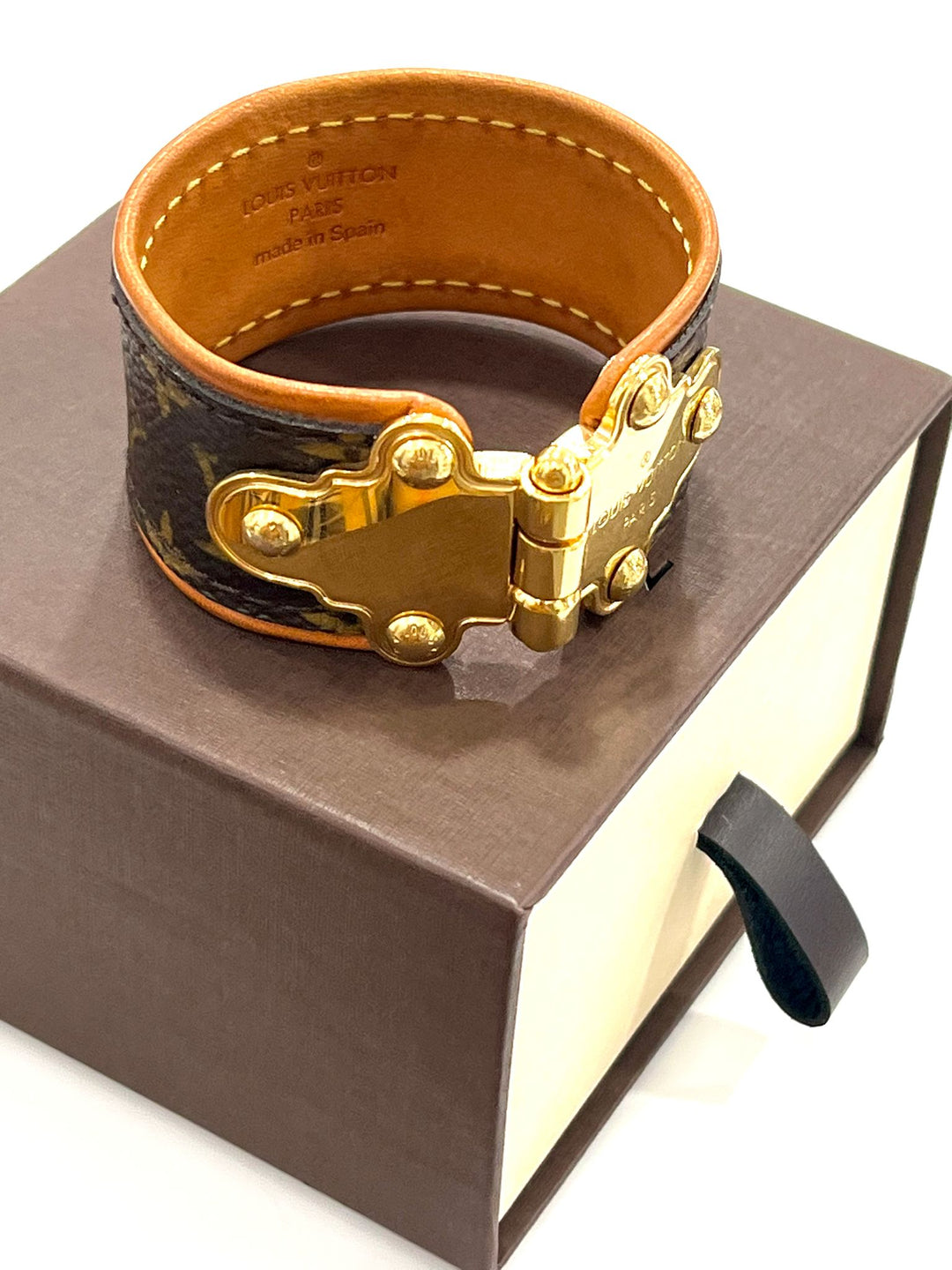 LOUIS VUITTON MONOGRAM SAVE IT BRACELET