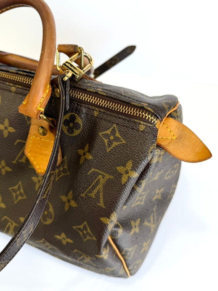 LOUIS VUITTON MONOGRAM SPEEDY BANDOULIÈRE 30 HANDBAG