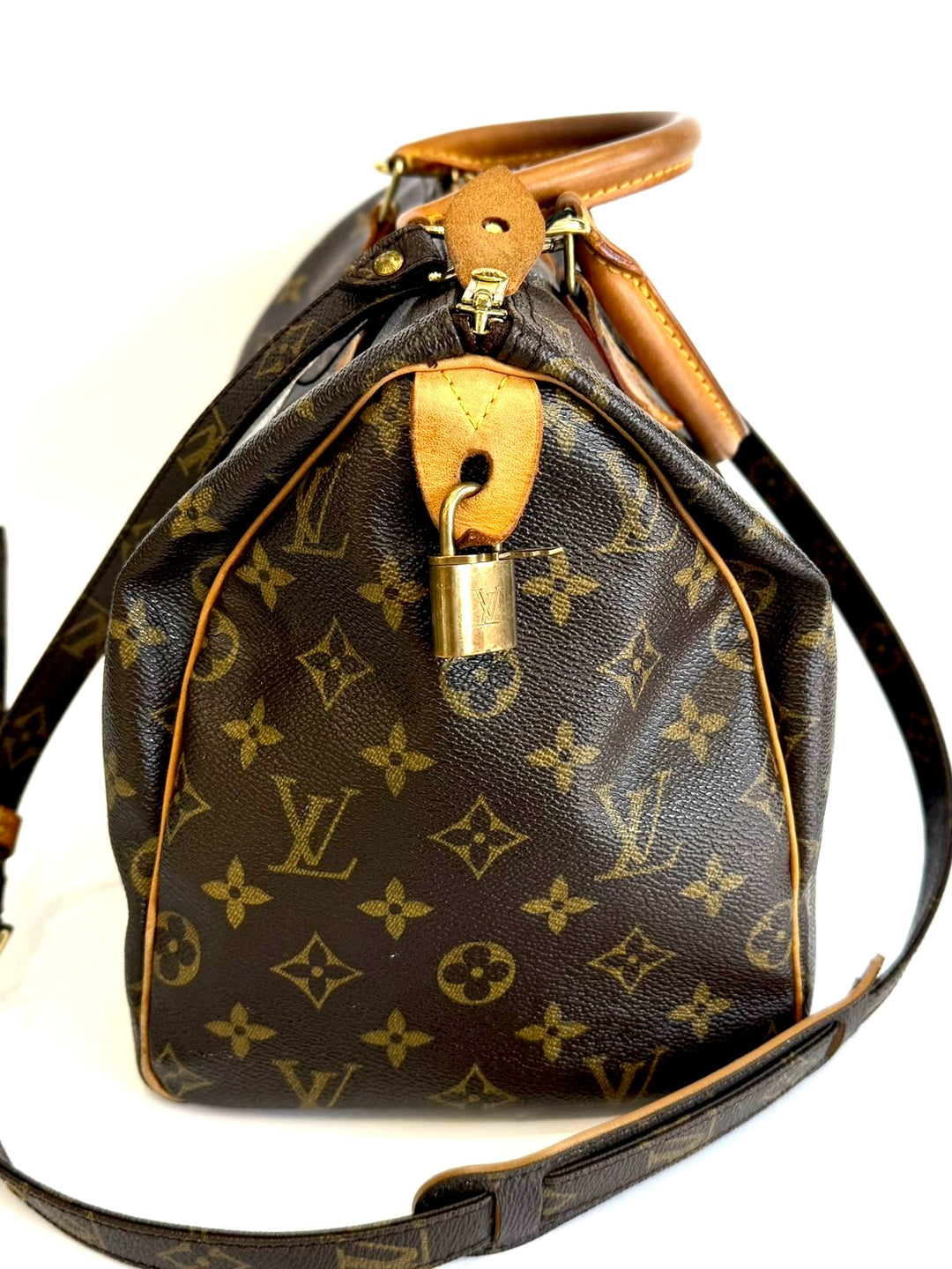 LOUIS VUITTON MONOGRAM SPEEDY BANDOULIÈRE 30 HANDBAG