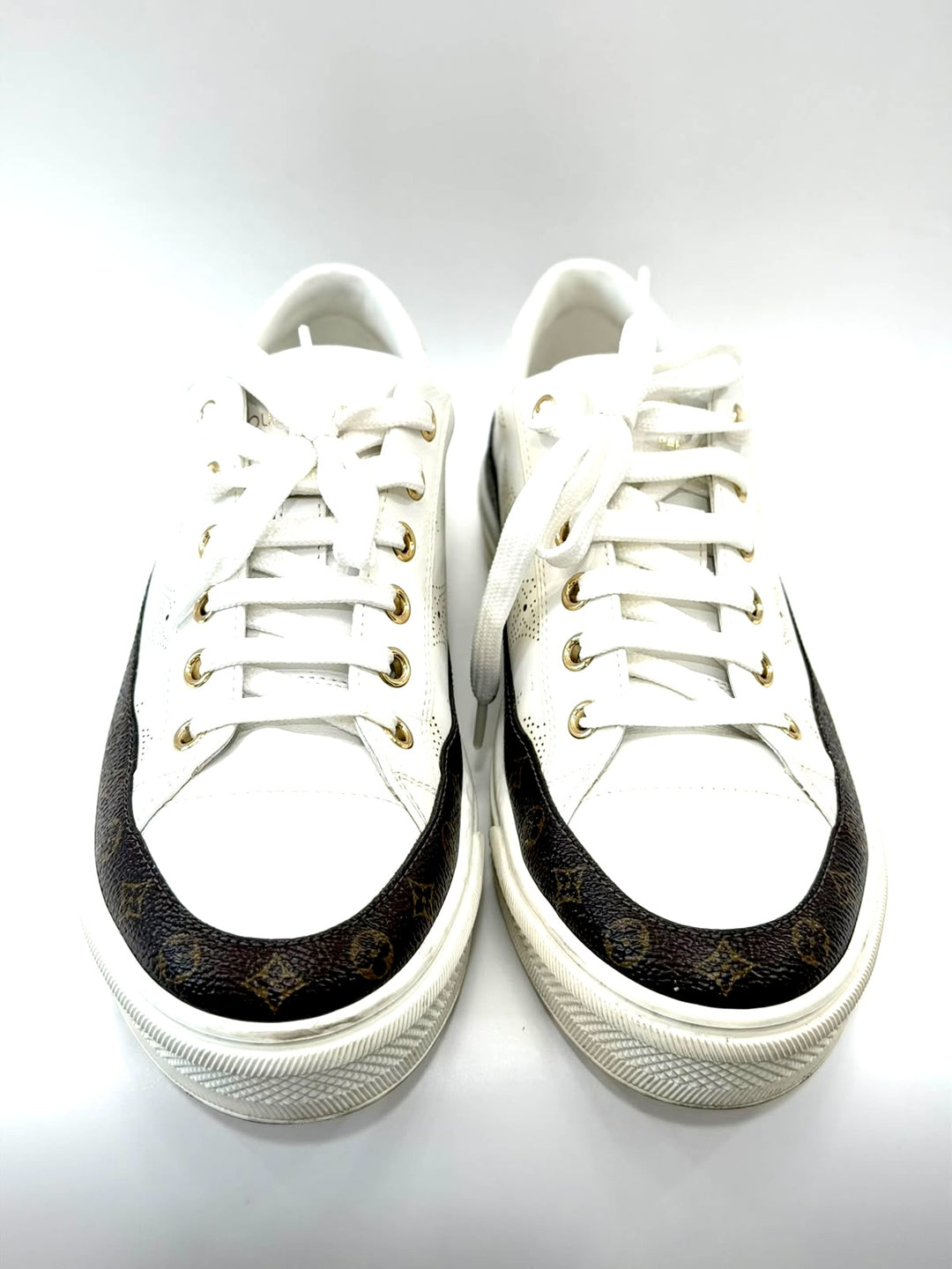 LOUIS VUITTON MAHINA STELLAR CALFSKIN LEATHER SNEAKERS