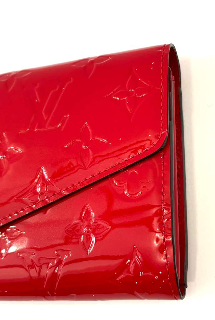 LOUIS VUITTON MONOGRAM EMBOSSED VERNIS SARAH WALLET