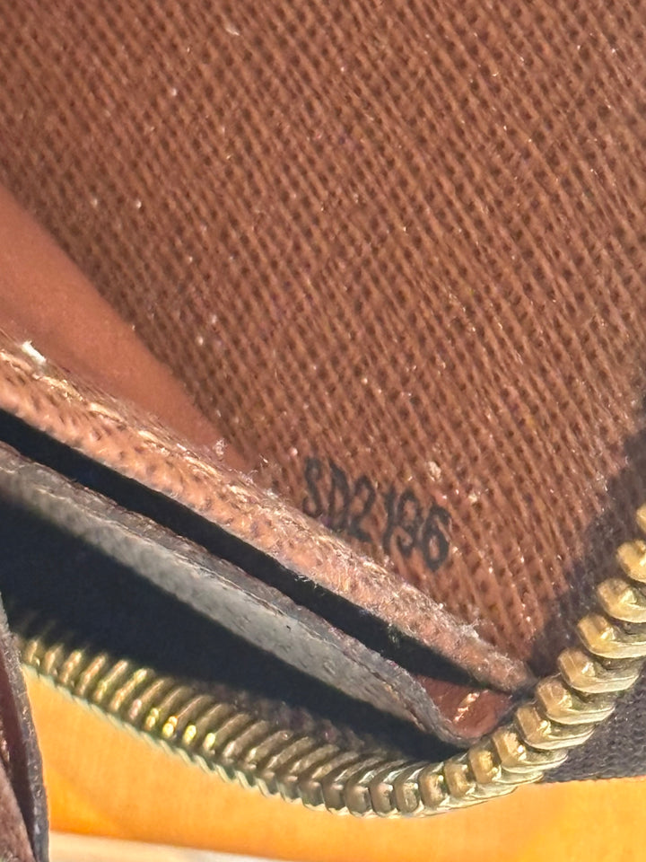LOUIS VUITTON MONOGRAM ZIPPY CONTINENTAL WALLET