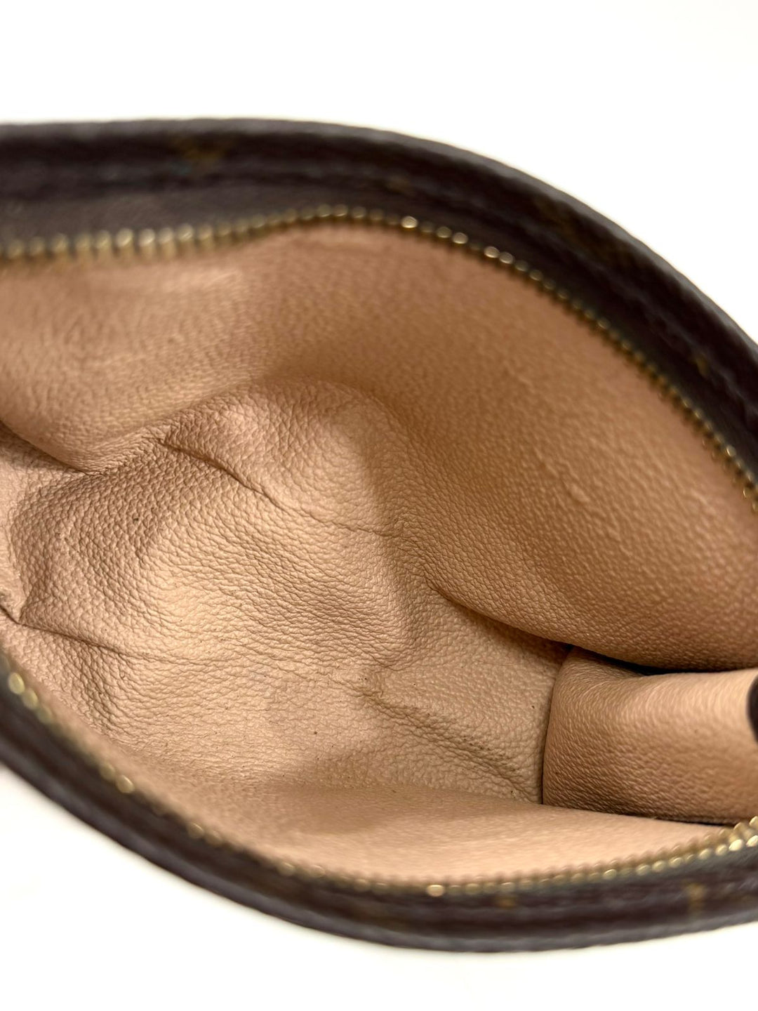 LOUIS VUITTON MONOGRAM TOILETRY POUCH 15