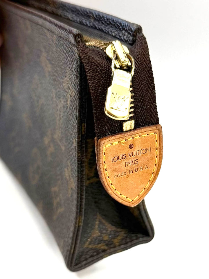 LOUIS VUITTON MONOGRAM TOILETRY POUCH 15