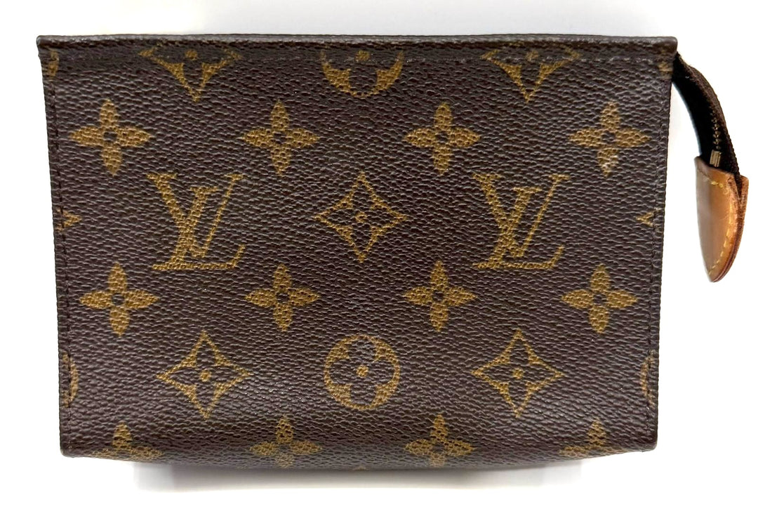 LOUIS VUITTON MONOGRAM TOILETRY POUCH 15