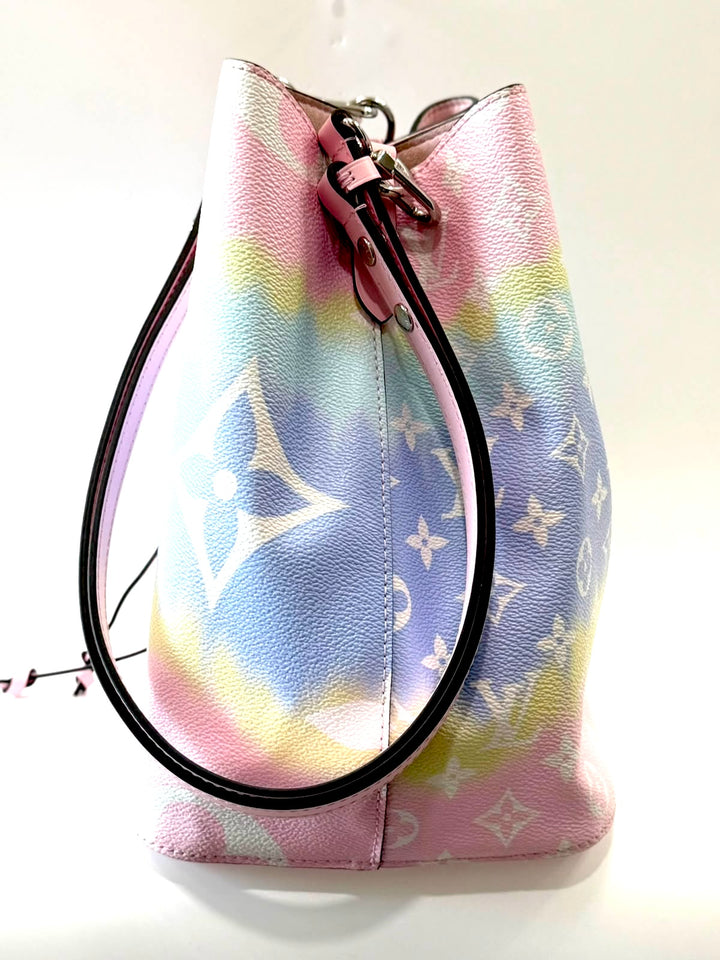 LOUIS VUITTON ESCALE NÉONOÉ MM MONOGRAM GIANT PASTEL SHOULDER BAG – LIMITED EDITION
