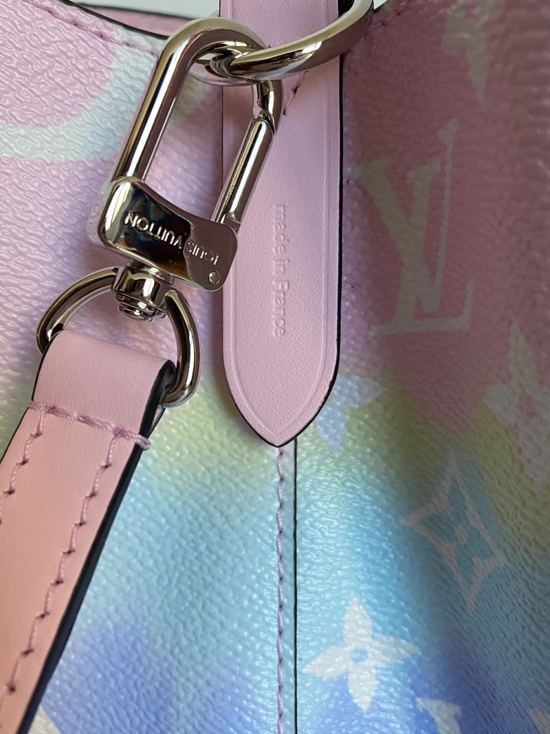 LOUIS VUITTON ESCALE NÉONOÉ MM MONOGRAM GIANT PASTEL SHOULDER BAG – LIMITED EDITION