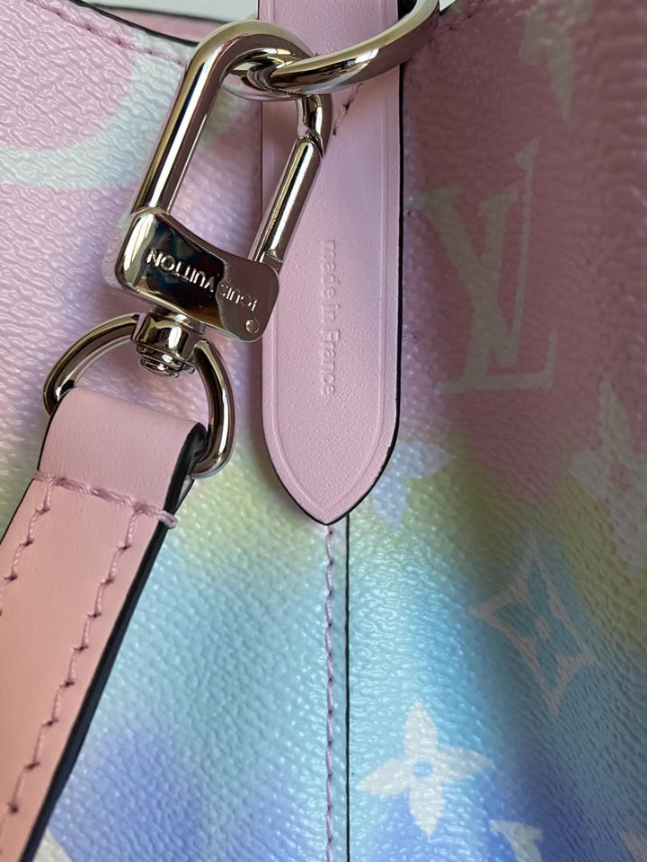 LOUIS VUITTON ESCALE NÉONOÉ MM MONOGRAM GIANT PASTEL SHOULDER BAG – LIMITED EDITION